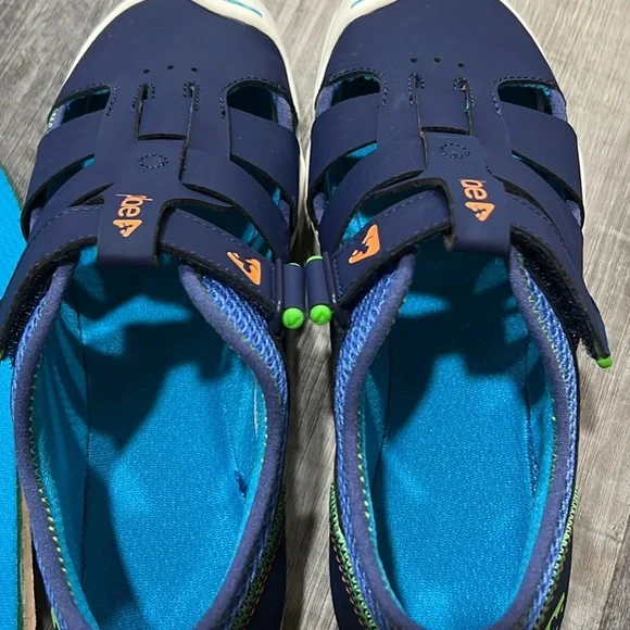 PLAE Sam 2.0 size 3 US navy blue like new - Picture 8 of 9